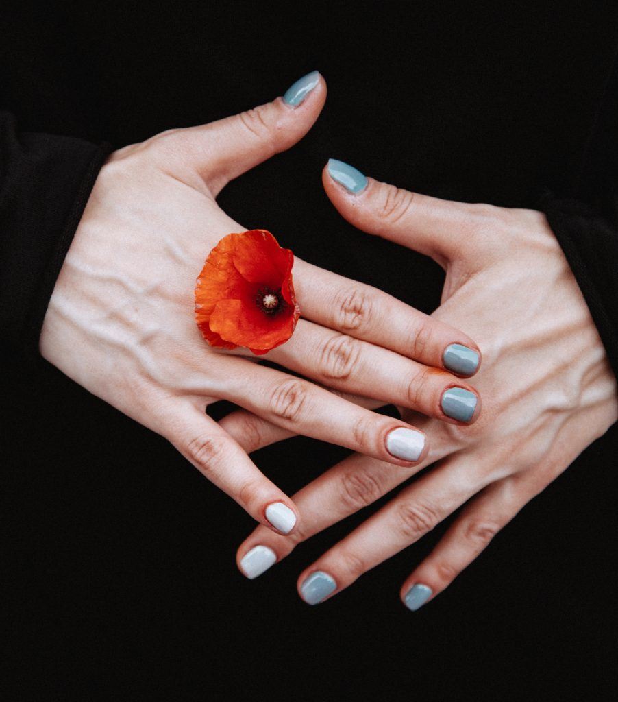 Acrylnagels laten zetten in Breda